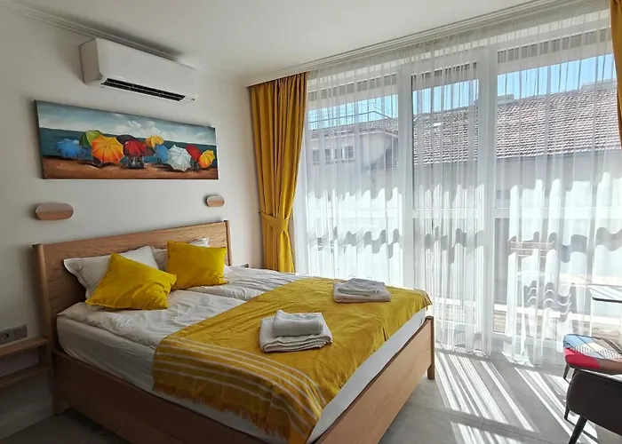 Vivid Sea And Luxury 2 2 *