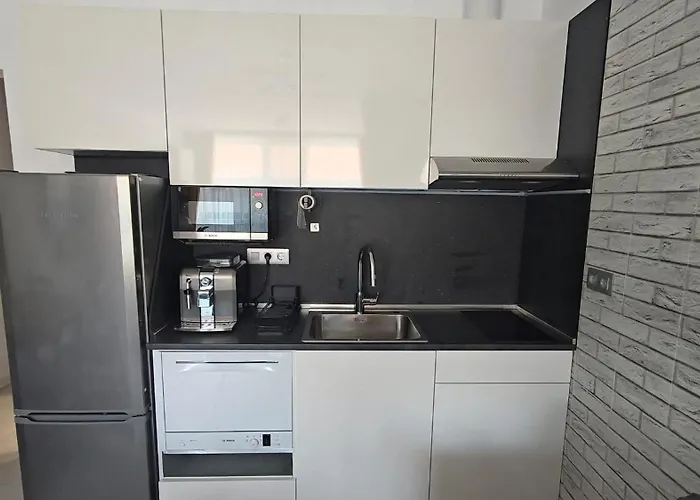 Vivid Sea And Luxury 2 2 *