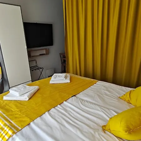 Апартамент Vivid Sea And Luxury 2 2 *